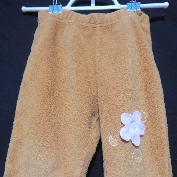 ROOTS GIRL | 3 XL | Orange Fleece Pants with Flower Design On Leg - Picture 3 of 9